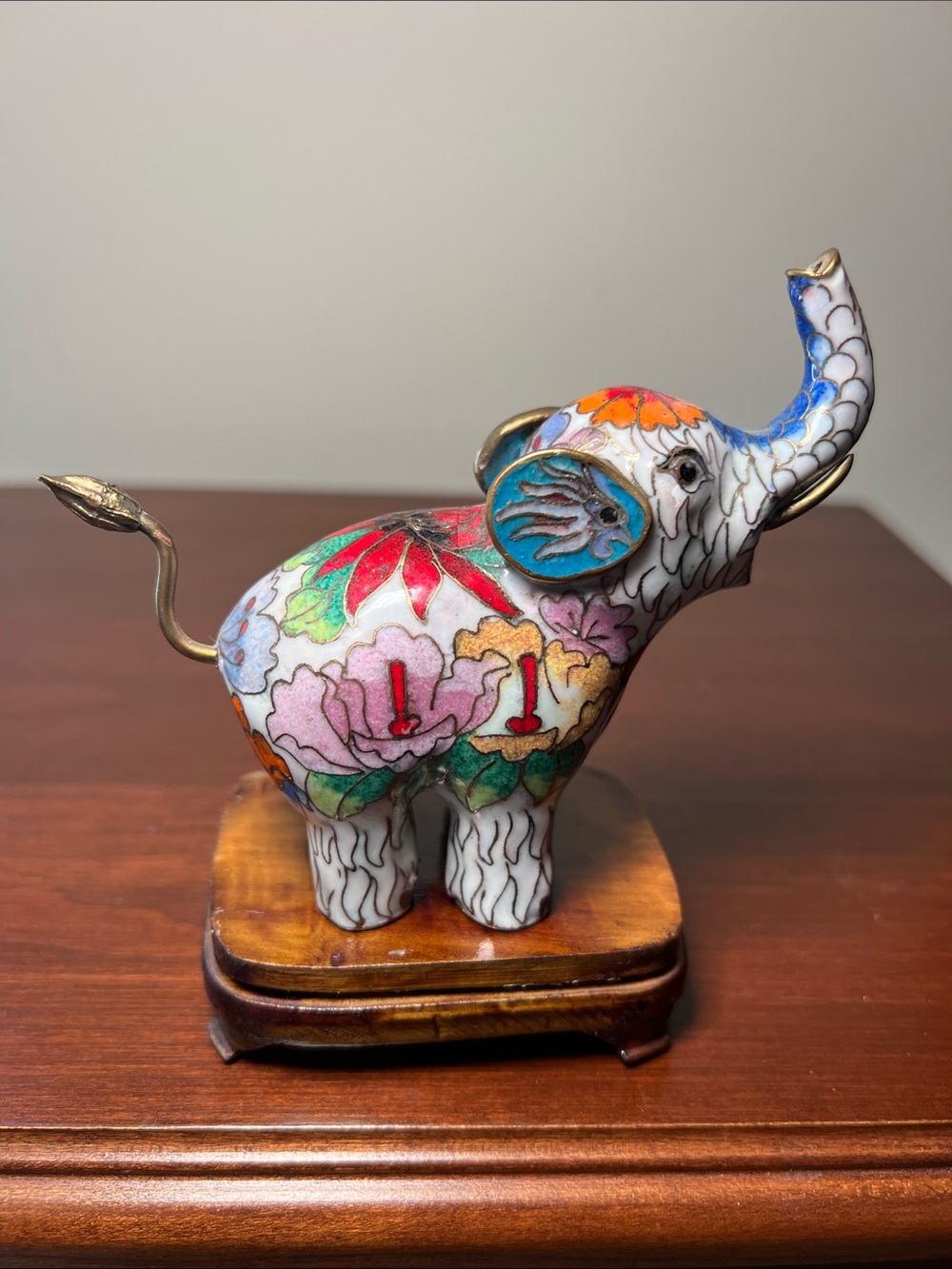 Vintage Colorful Cloisonné Enamel Elephant Figurine with Wooden Display Stand - Picture 9 of 13